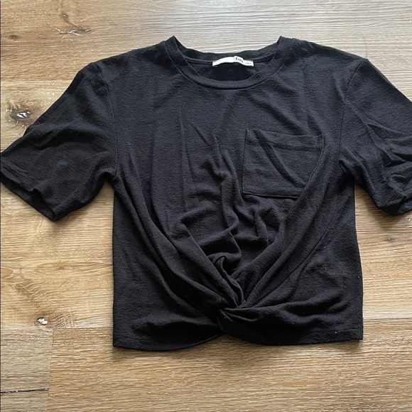 Wilfred Black Short Sleeve Tee - Picture 2 of 7